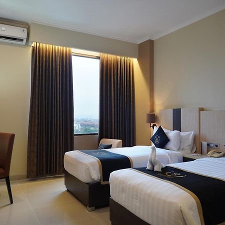Riss Hotel Malioboro Yogyakarta Exterior foto