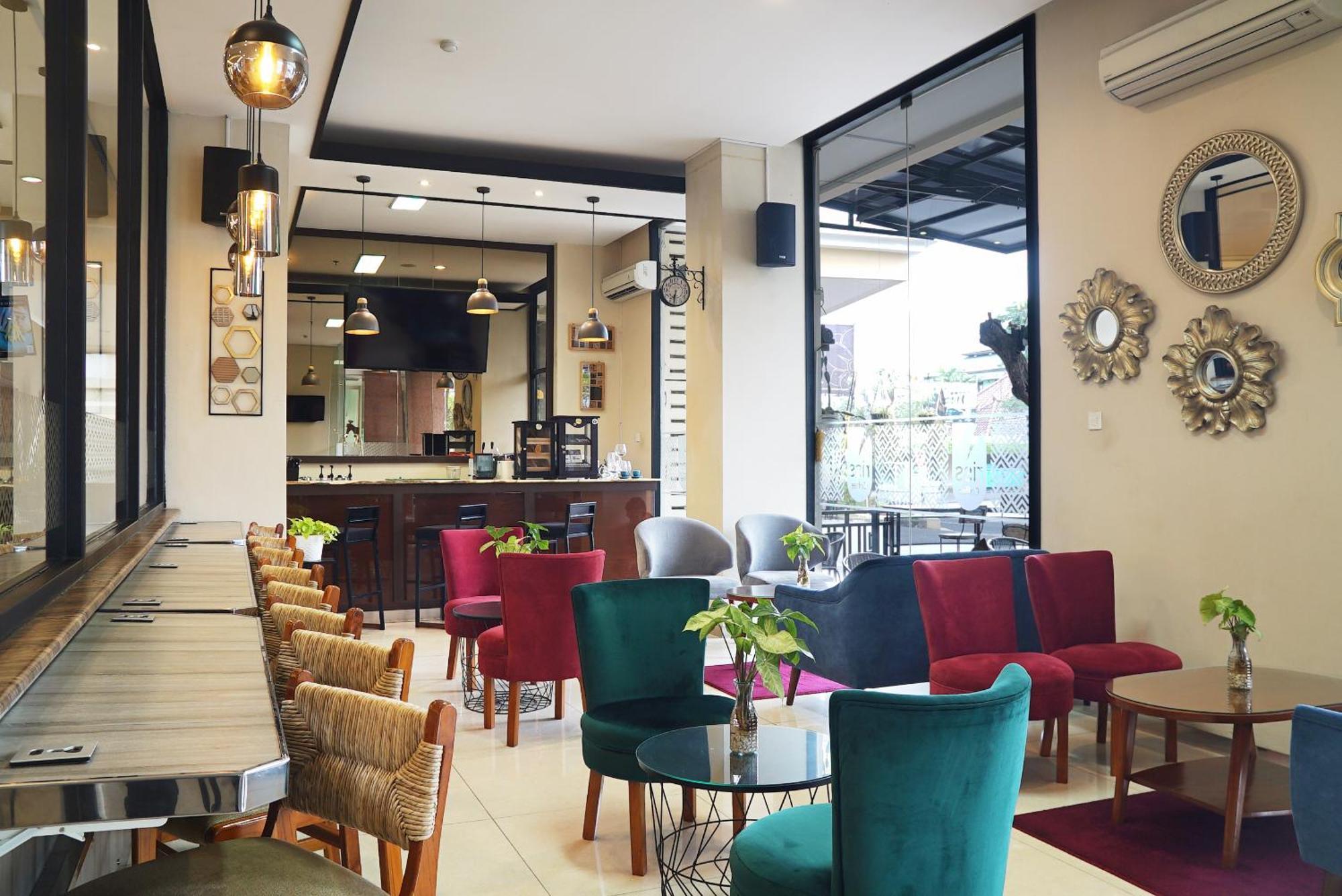 Riss Hotel Malioboro Yogyakarta Exterior foto