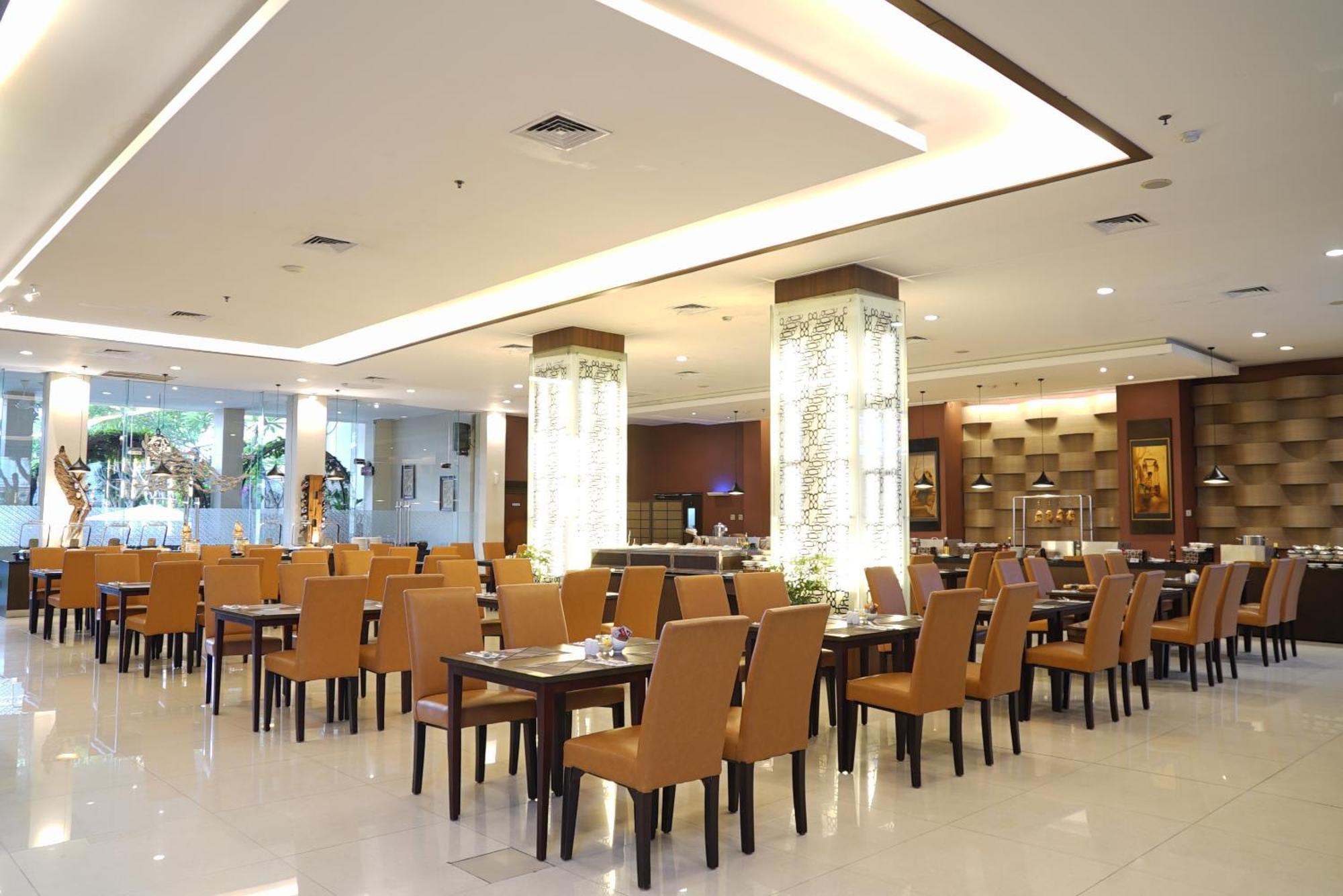 Riss Hotel Malioboro Yogyakarta Exterior foto