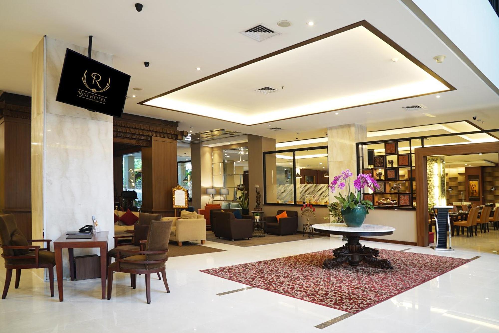 Riss Hotel Malioboro Yogyakarta Exterior foto